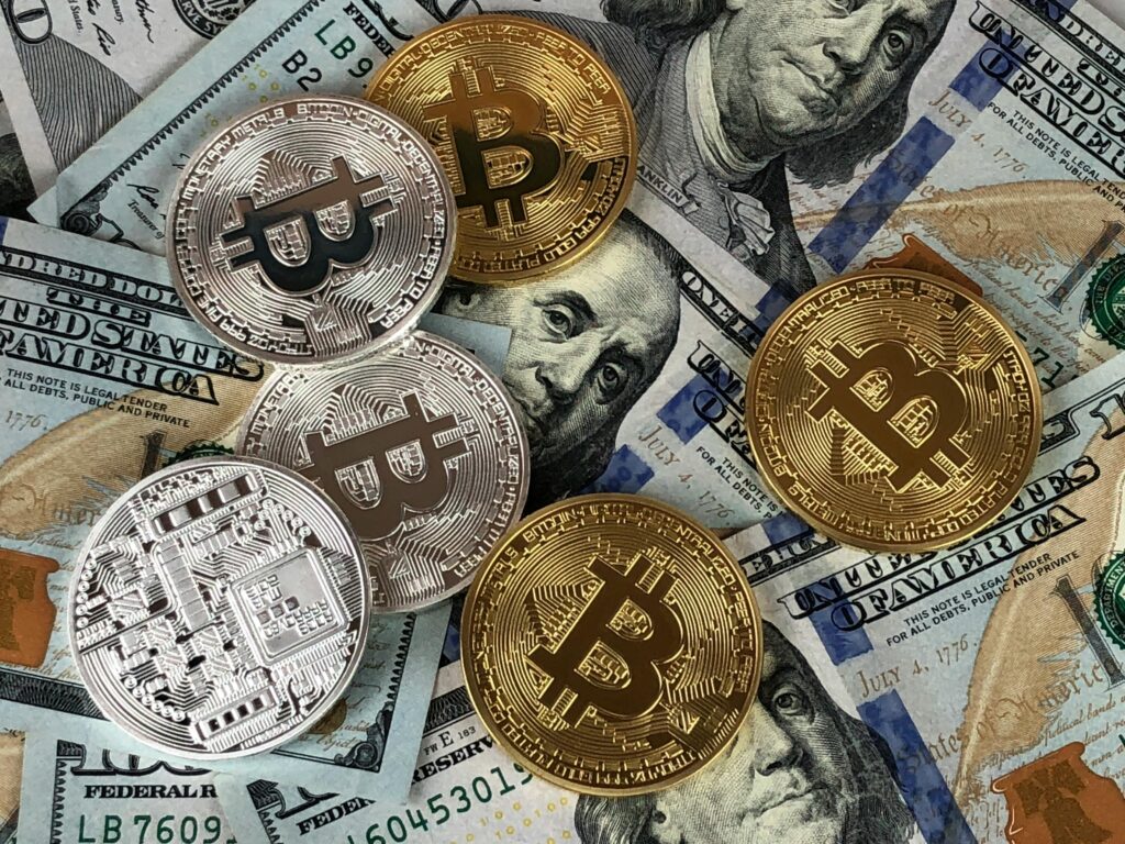 what-is-blockchain-explained-1024x768 Blockchain Explained in 5 Minutes (2025)